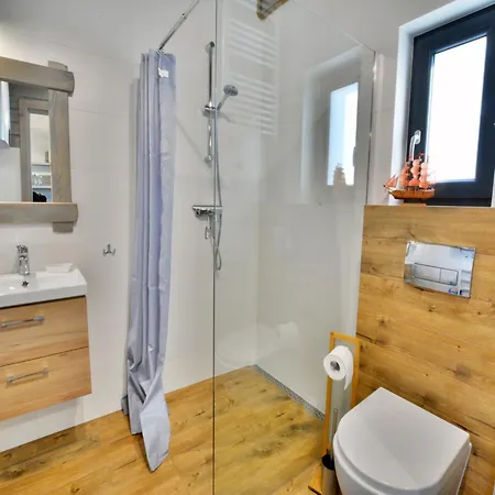 Cottage In Siano Ty Near The Beach, Cleaning Included *